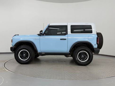 Used 2024 Ford Bronco Heritage Edition AWD/4WD image 2