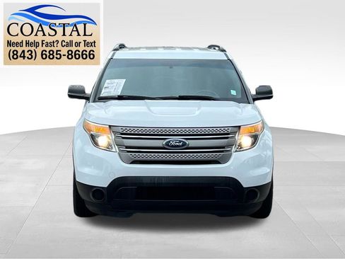 Used 2014 Ford Explorer FWD image 2