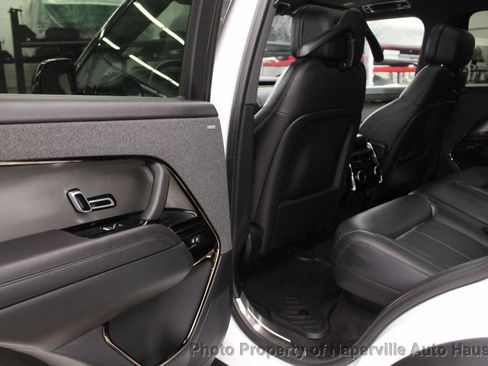 Used 2025 Land Rover Range Rover Sport SE AWD/4WD image 33