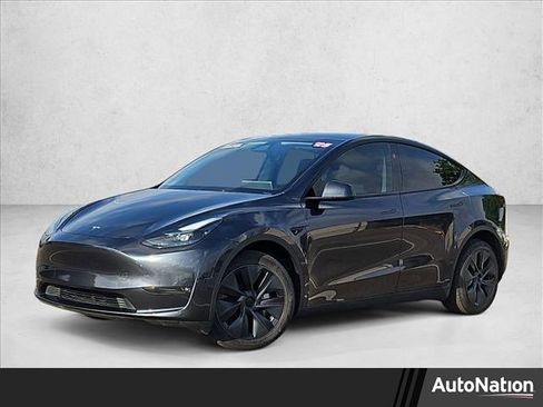 Used 2025 Tesla Model Y Long Range AWD/4WD image 1