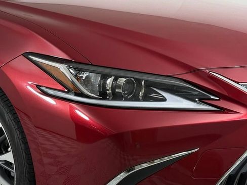 Used 2019 Lexus ES 300h w/ Premium Package FWD image 14