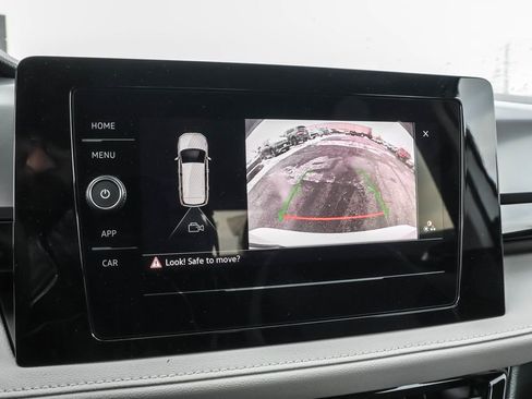 New 2026 Volkswagen Taos S image 7