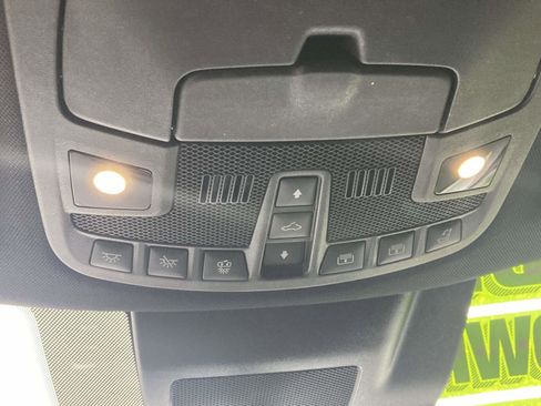 Used 2021 Lincoln Navigator Reserve w/ Luxury Package image 30