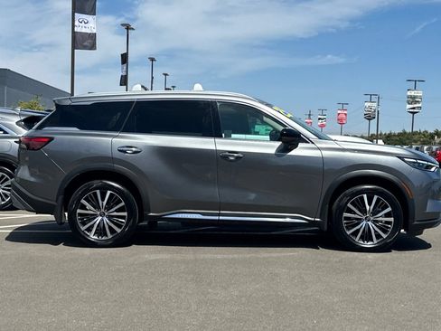 Certified 2025 INFINITI QX60 Sensory AWD/4WD image 3