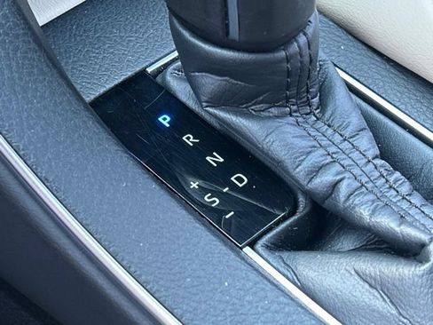 Used 2021 Toyota Avalon XLE w/ Moonroof Package FWD image 61