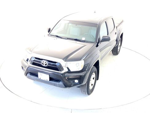 Certified 2015 Toyota Tacoma 4x4 Double Cab image 14