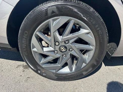 Certified 2024 Hyundai Elantra SEL FWD image 12