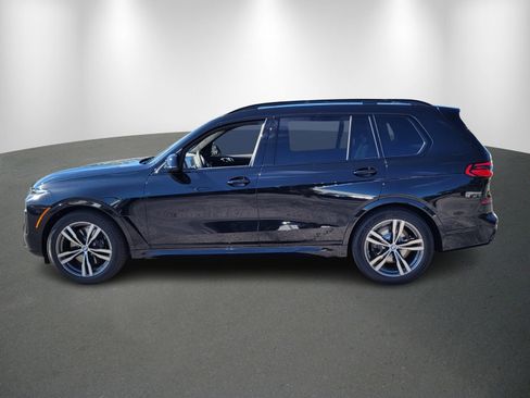 New 2026 BMW X7 M60i w/ Executive Package image 4