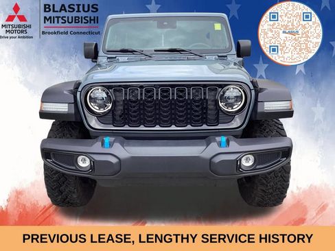 Used 2024 Jeep Wrangler Unlimited AWD/4WD image 3