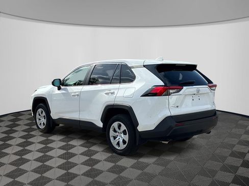 Used 2024 Toyota RAV4 LE AWD/4WD image 6
