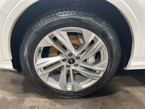 Used 2021 Audi Q7 3.0T Premium w/ Convenience Package image 22