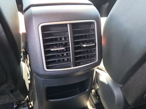 Used 2025 Kia Sportage EX FWD image 16