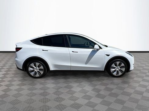 Used 2023 Tesla Model Y Long Range AWD/4WD image 8