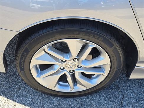 Used 2020 Honda Accord LX image 8