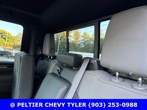 Used 2025 Chevrolet Silverado 2500 ZR2 w/ Technology Package AWD/4WD image 22