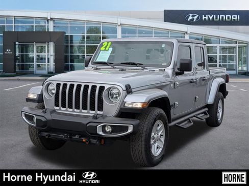 Used 2021 Jeep Gladiator Sport AWD/4WD image 1