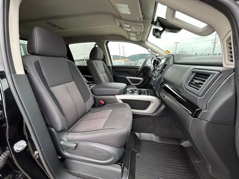 Used 2024 Nissan Titan SV w/ SV Convenience Package AWD/4WD image 33