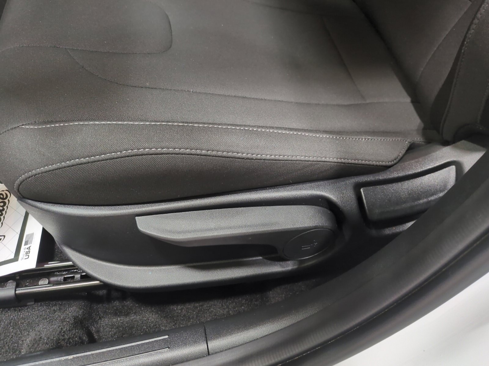Used 2025 Hyundai Elantra Sport FWD image 17