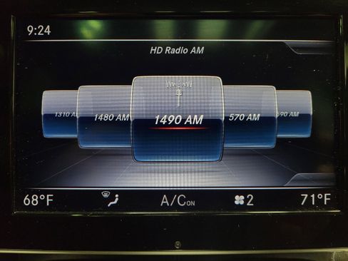 Used 2018 Mercedes-Benz C 300 Sedan w/ Premium Package image 25