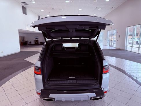 Used 2021 Land Rover Range Rover Sport HST image 16