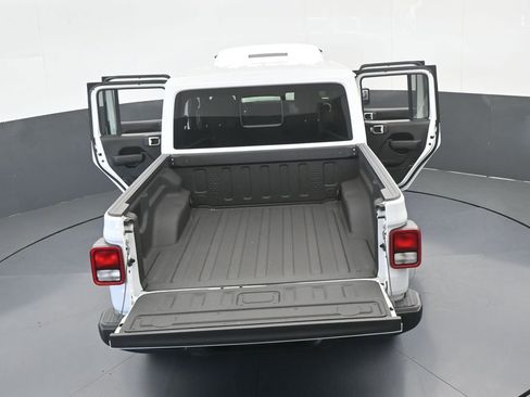 Used 2025 Jeep Gladiator Sport image 61