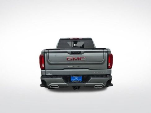 Used 2025 GMC Sierra 1500 Denali image 6