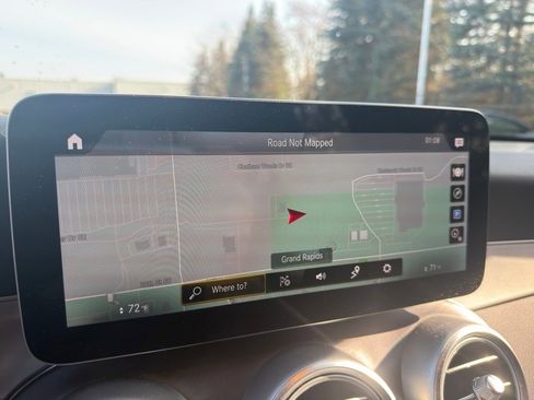 Used 2020 Mercedes-Benz GLC 300 4MATIC image 23