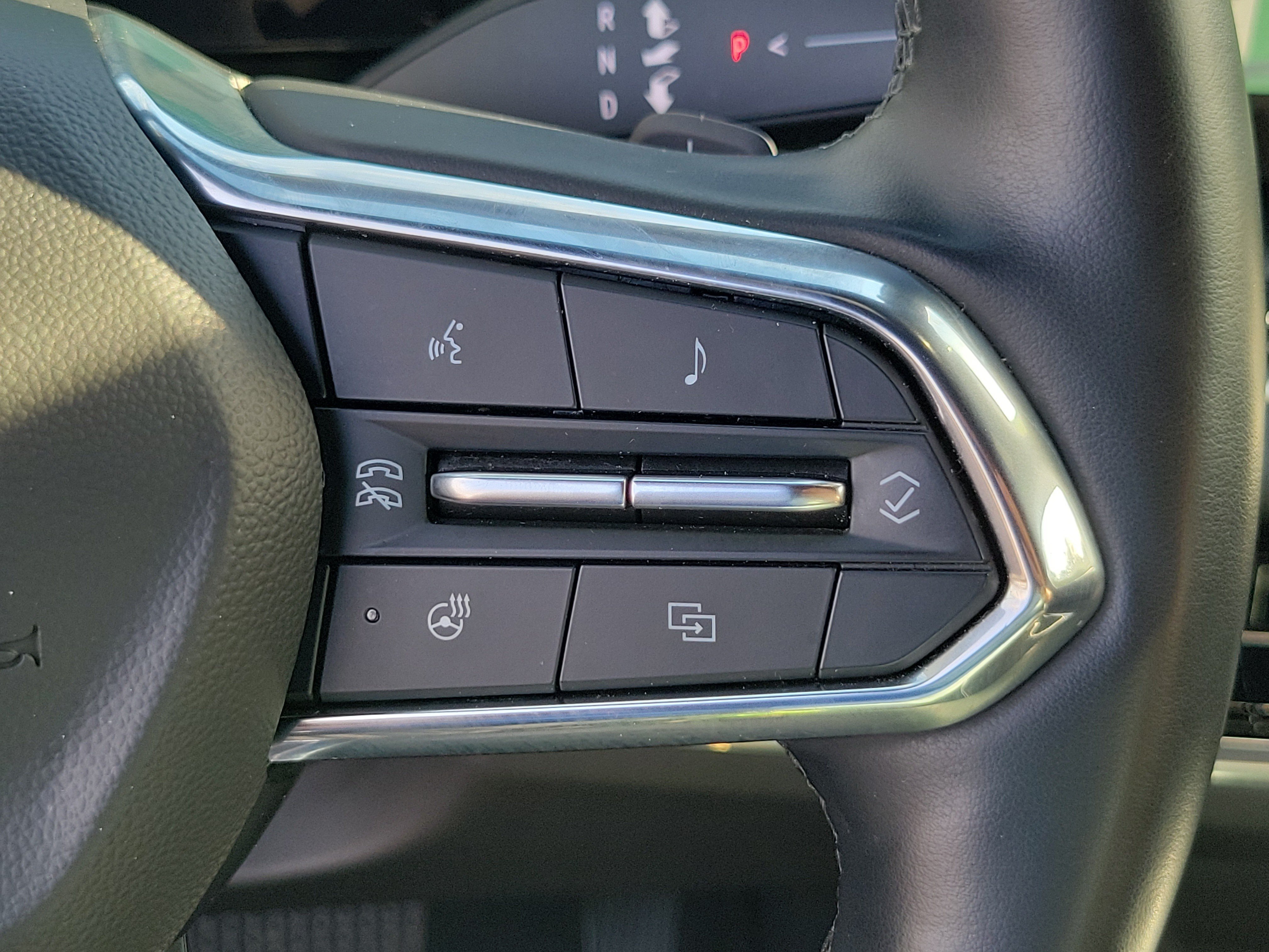 Used 2025 Chevrolet Equinox LT w/ Convenience Package II FWD image 30