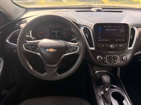 Used 2023 Chevrolet Malibu LT image 13