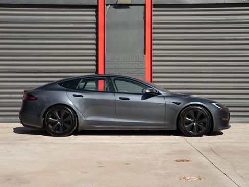 Used 2023 Tesla Model S AWD/4WD image 7