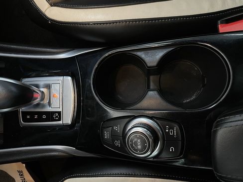 Used 2017 INFINITI QX30 Sport w/ Sport Leather Package image 35