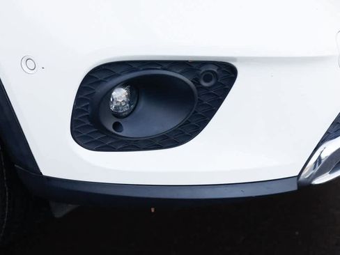 Certified 2022 Mercedes-Benz GLB 250 4MATIC w/ Premium Package Lite image 27