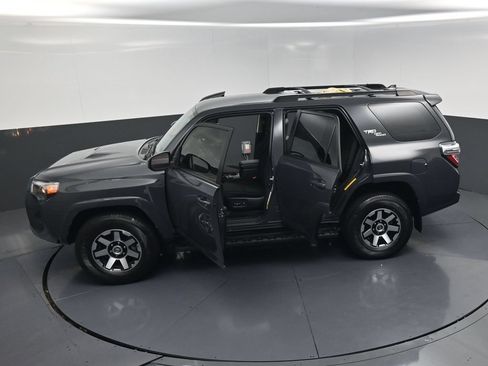 Used 2024 Toyota 4Runner TRD Off-Road AWD/4WD image 27