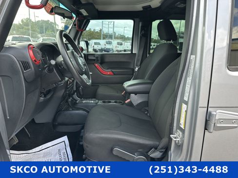 Used 2016 Jeep Wrangler Unlimited Sport image 10