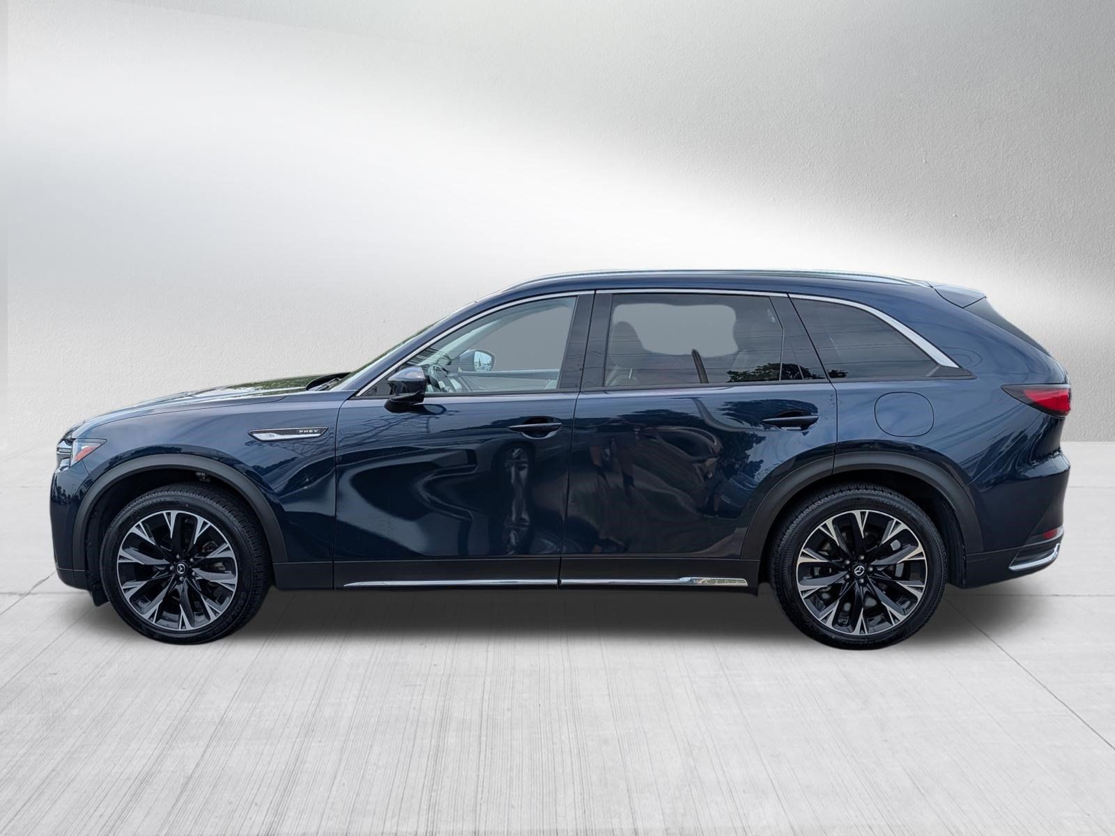Used 2024 MAZDA CX-90 Plug-In Hybrid w/ Premium Plus AWD/4WD image 4