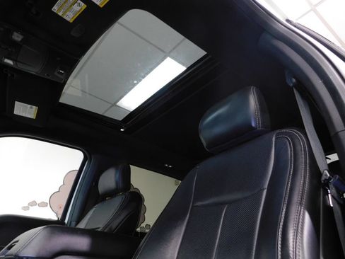 Used 2018 Ford F150 Lariat w/ Equipment Group 502A Luxury AWD/4WD image 41