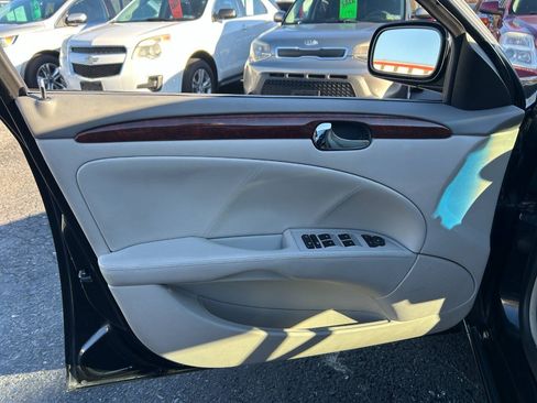 Used 2009 Buick Lucerne CX FWD image 15