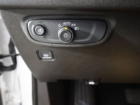 Used 2022 GMC Terrain SLE w/ Driver Convenience Package image 35