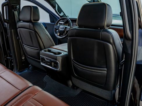 Used 2023 GMC Sierra 1500 Denali Ultimate AWD/4WD image 32