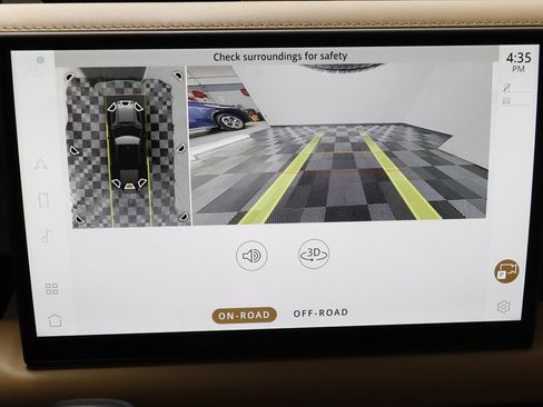 Used 2025 Land Rover Defender 110 S image 12