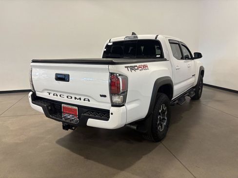 Used 2023 Toyota Tacoma TRD Off-Road w/ Technology Package AWD/4WD image 3