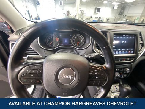 Used 2021 Jeep Cherokee Trailhawk AWD/4WD image 15