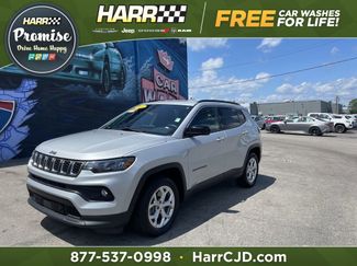 Used 2024 Jeep Compass Latitude AWD/4WD video 1