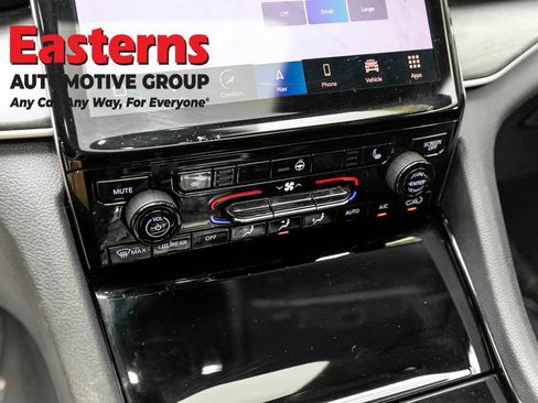 Used 2023 Jeep Grand Cherokee 4WD 4xe image 19