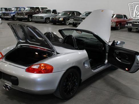 Used 2001 Porsche Boxster S RWD image 9
