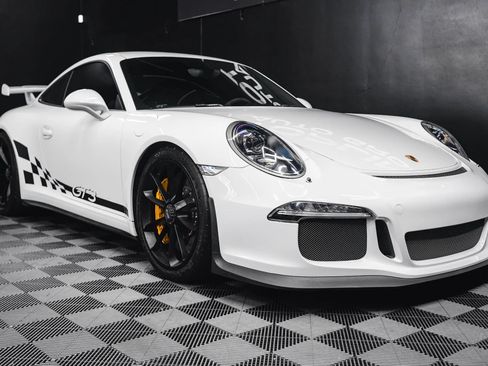 Used 2015 Porsche 911 GT3 RWD image 20