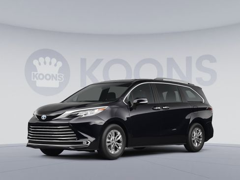 Used 2023 Toyota Sienna Limited AWD/4WD image 1