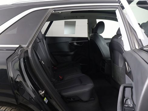 Used 2023 Audi Q8 Prestige w/ Prestige Package AWD/4WD image 34