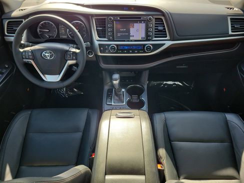 Used 2016 Toyota Highlander Limited AWD/4WD image 14