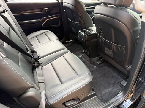 Used 2024 Kia Telluride LX image 31